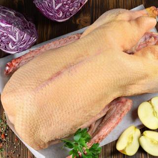 Gans klein mit Innereien ca. 4,5 kg